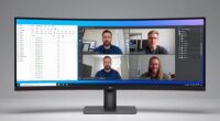 expansive multitasking display